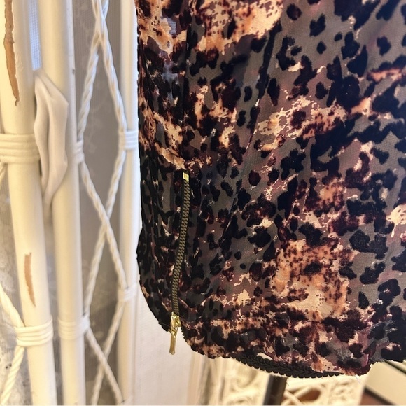 Club Monaco Top Pink Black Burnout Velvet Cheetah Print Sheer Mesh size Small - Picture 8 of 16